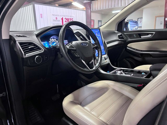 Used 2024 Ford Edge SEL AWD/4WD image 9