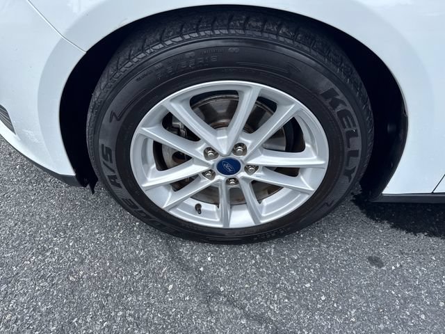 Used 2017 Ford Focus SE w/ Interior Protection Package FWD image 26