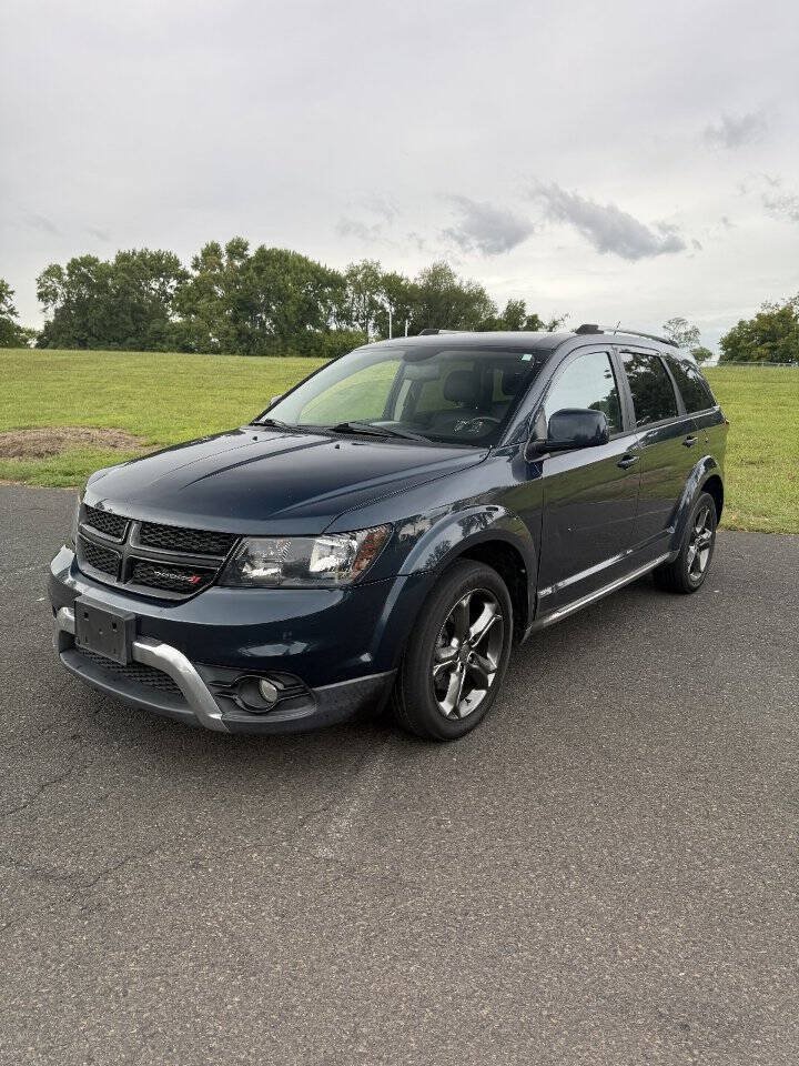 Used 2015 Dodge Journey Crossroad w/ Flexible Seating Group FWD image 3