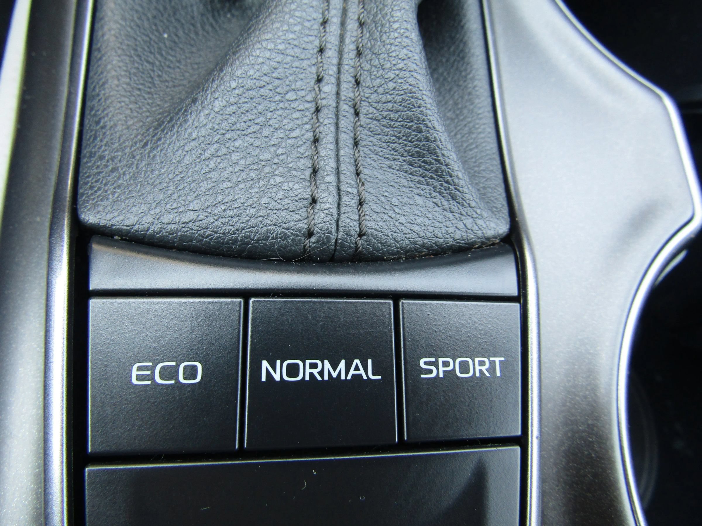 Used 2023 Toyota Camry SE FWD image 26