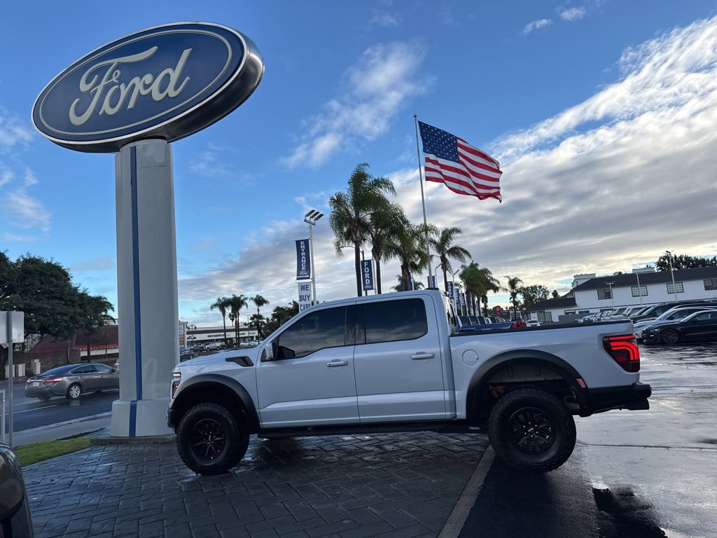 Used 2025 Ford F150 Raptor image 23