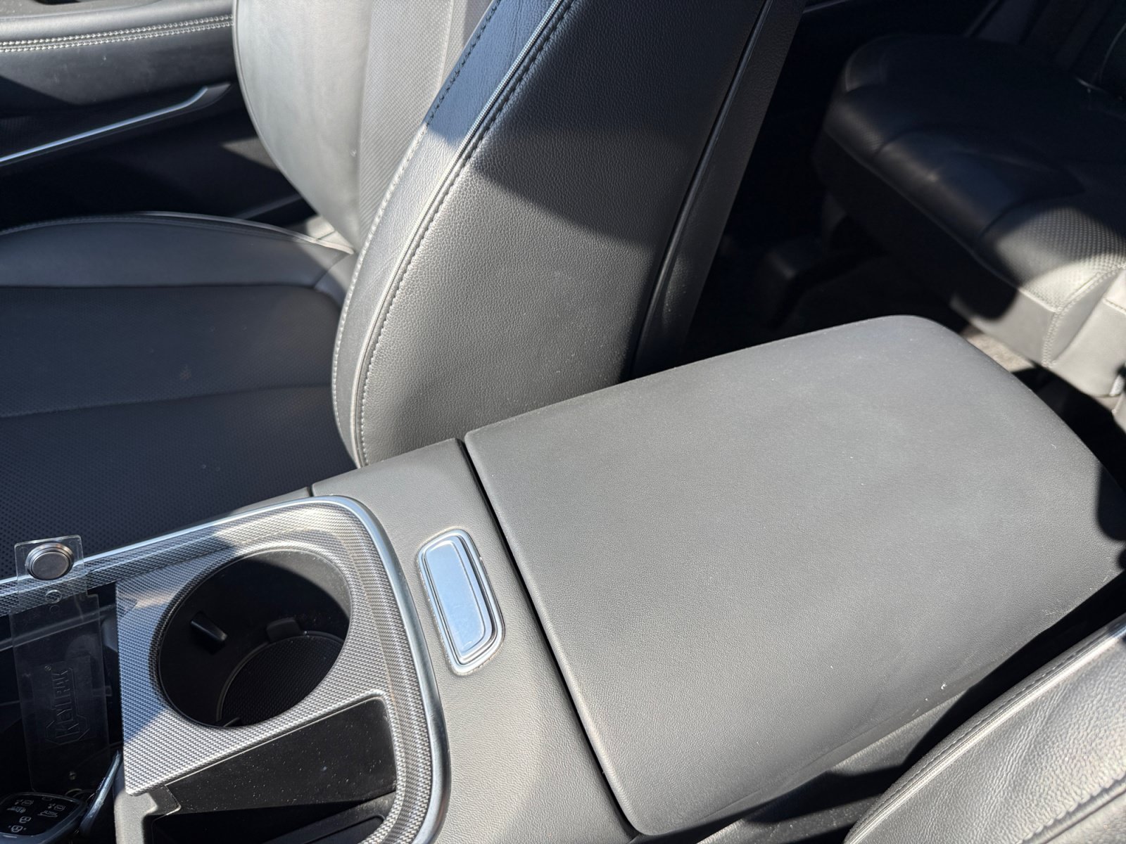 Used 2021 Hyundai Santa Fe Limited AWD/4WD image 14