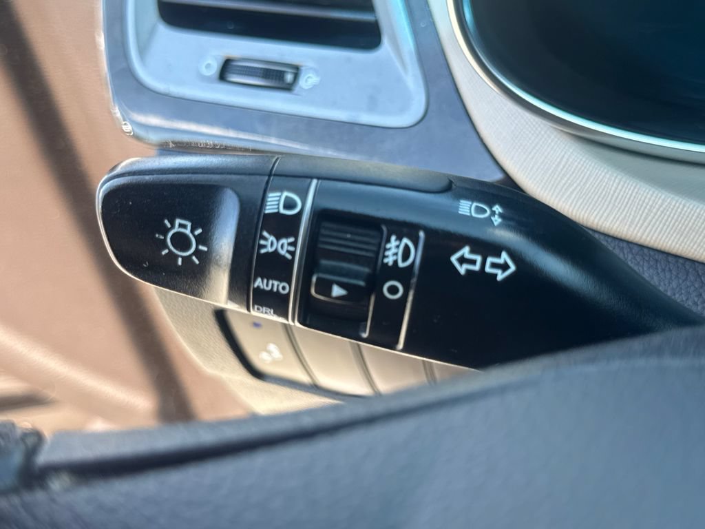 Used 2017 Hyundai Santa Fe Sport AWD/4WD image 35