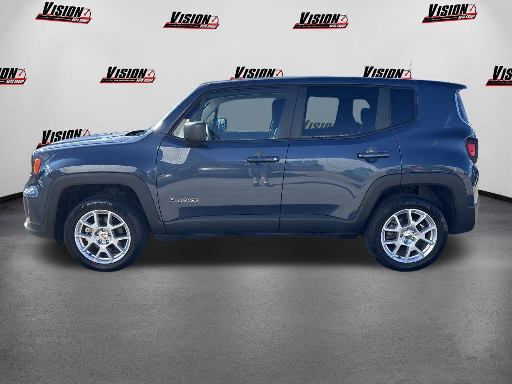 Used 2023 Jeep Renegade Latitude AWD/4WD image 9