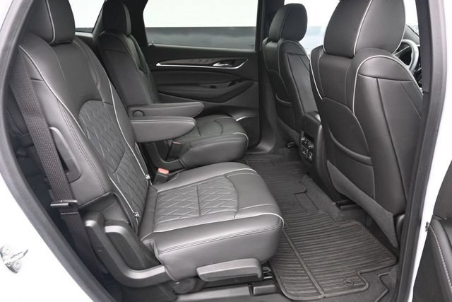 Used 2023 Buick Enclave Avenir w/ Avenir Technology Package AWD/4WD image 21