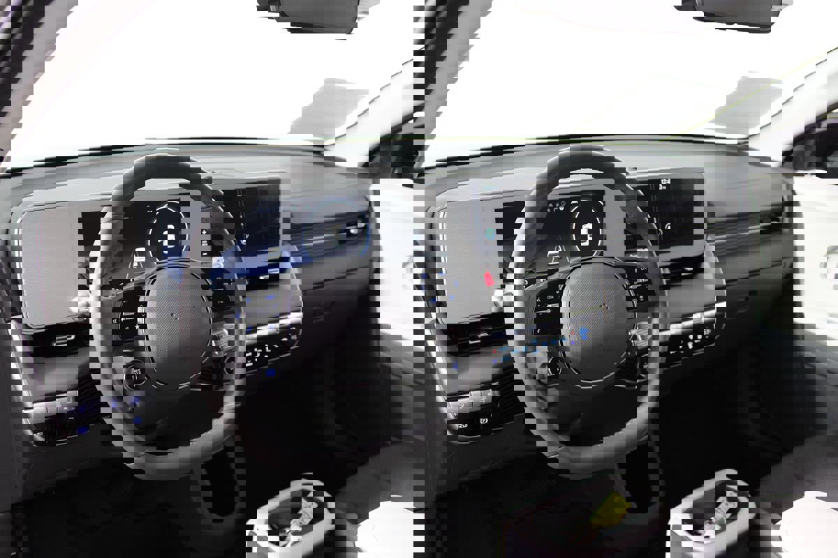 Used 2024 Hyundai Ioniq 5 SEL image 7