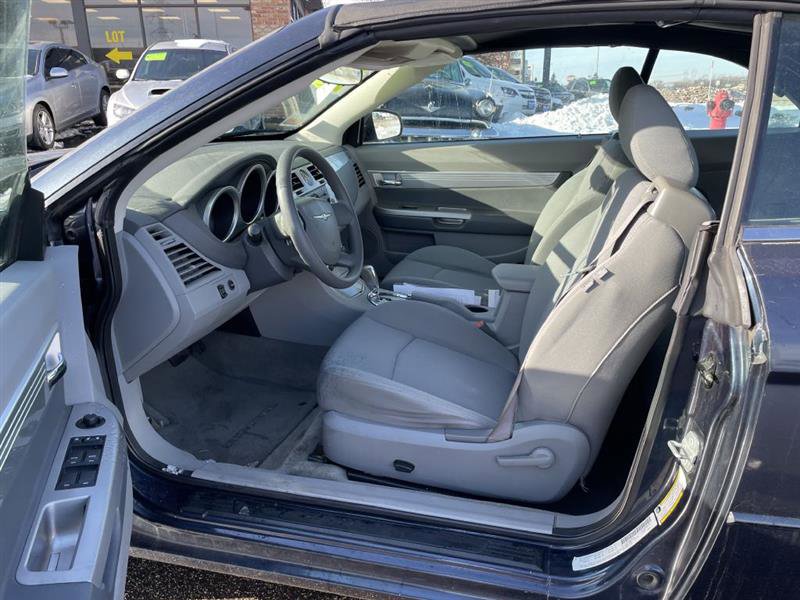 Used 2008 Chrysler Sebring Touring image 10