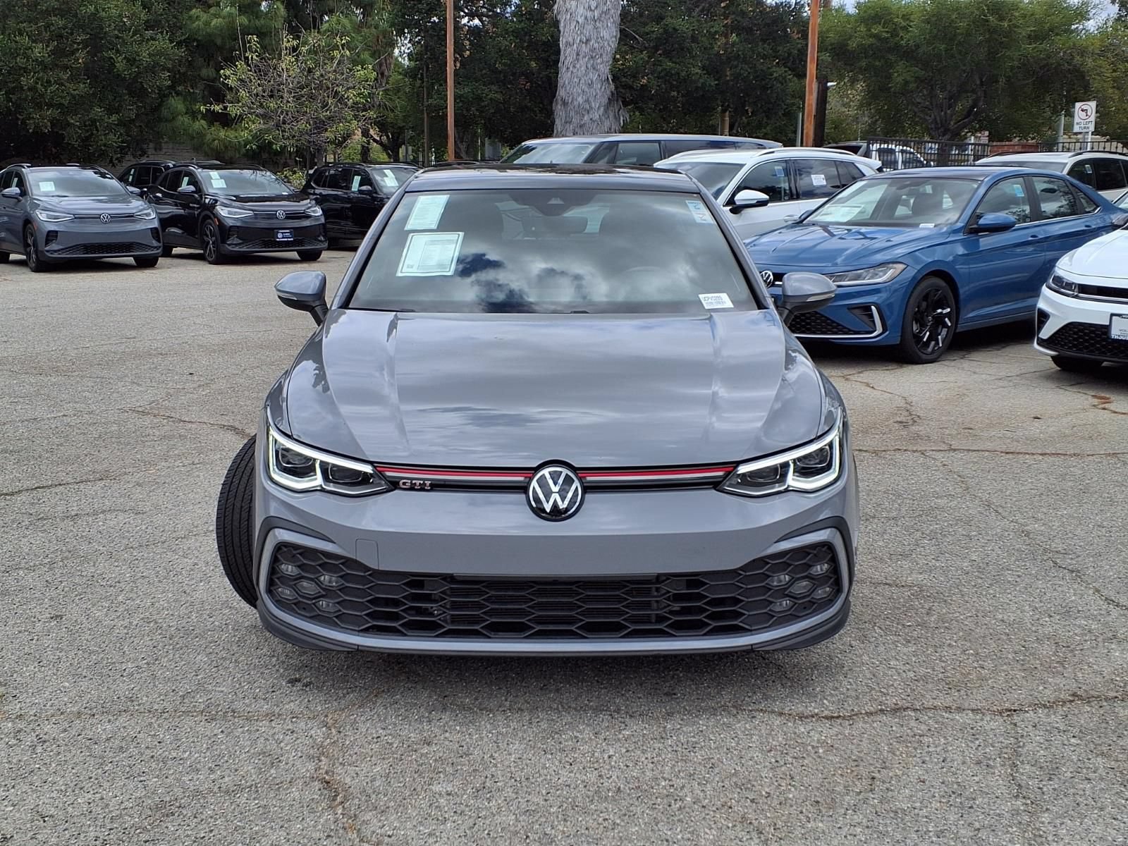 Used 2022 Volkswagen GTI SE FWD image 2