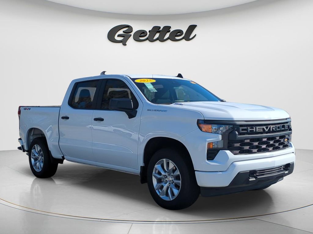 Used 2025 Chevrolet Silverado 1500 Custom image 2