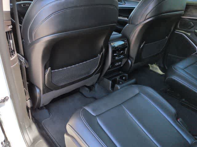 Certified 2023 Jeep Grand Cherokee L Limited w/ Luxury Tech Group II AWD/4WD image 18