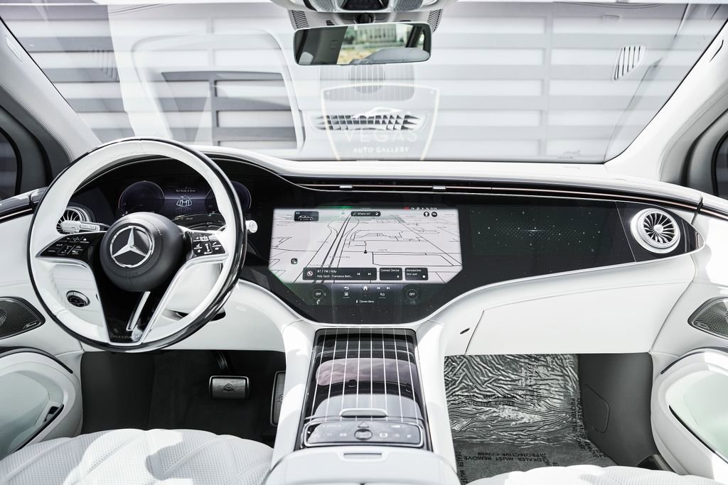 Used 2024 Mercedes-Benz Maybach EQS 680 4MATIC image 65