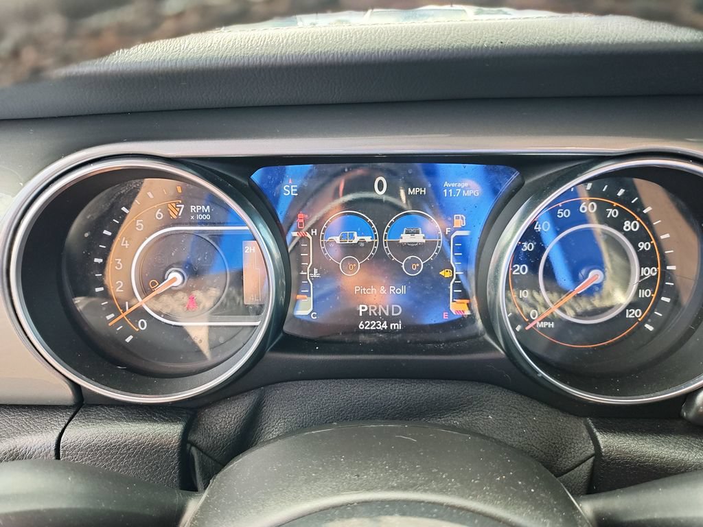 Used 2021 Jeep Gladiator Overland w/ Cold Weather Group AWD/4WD image 18