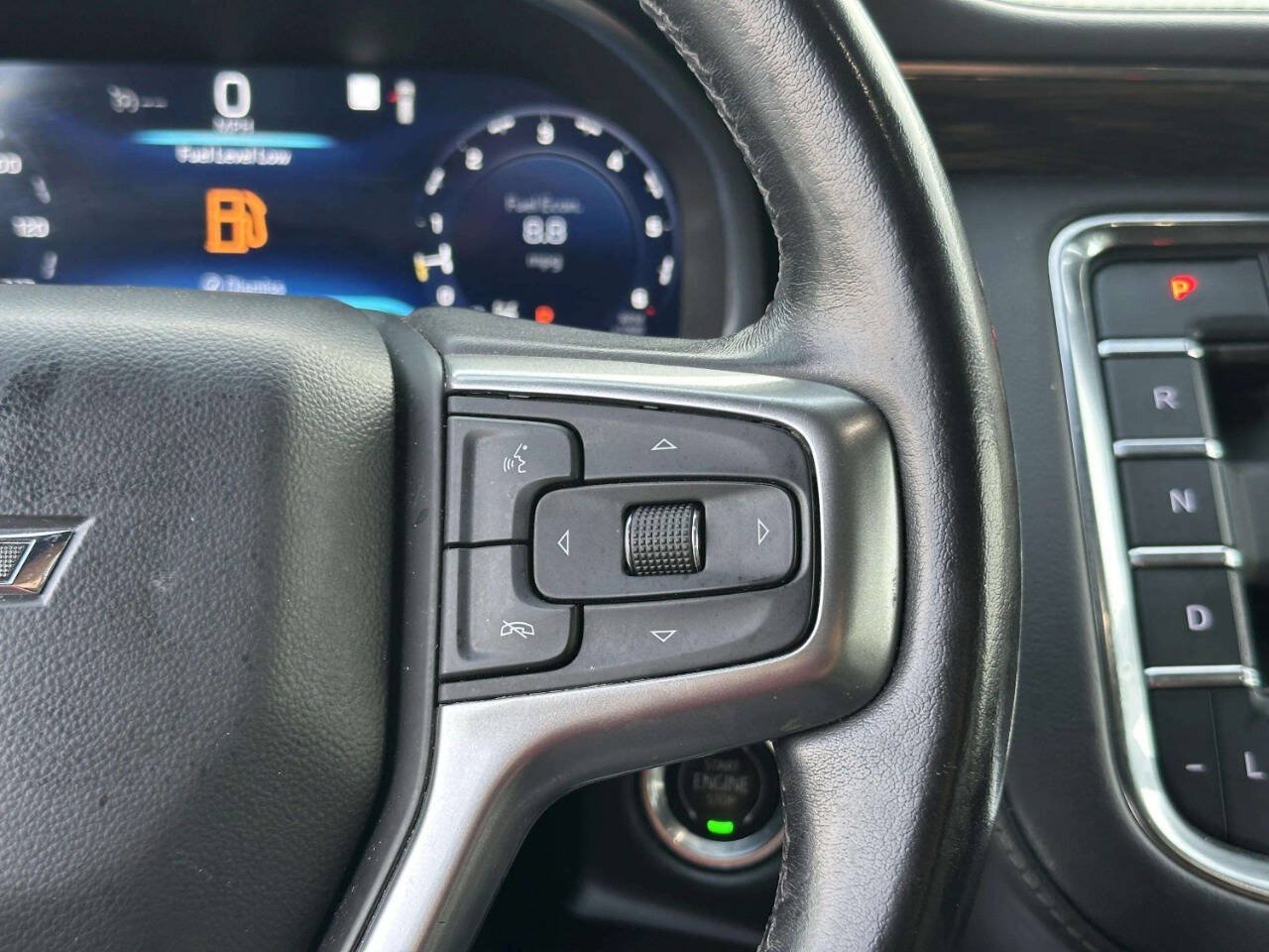 Used 2022 Chevrolet Suburban Z71 AWD/4WD image 39