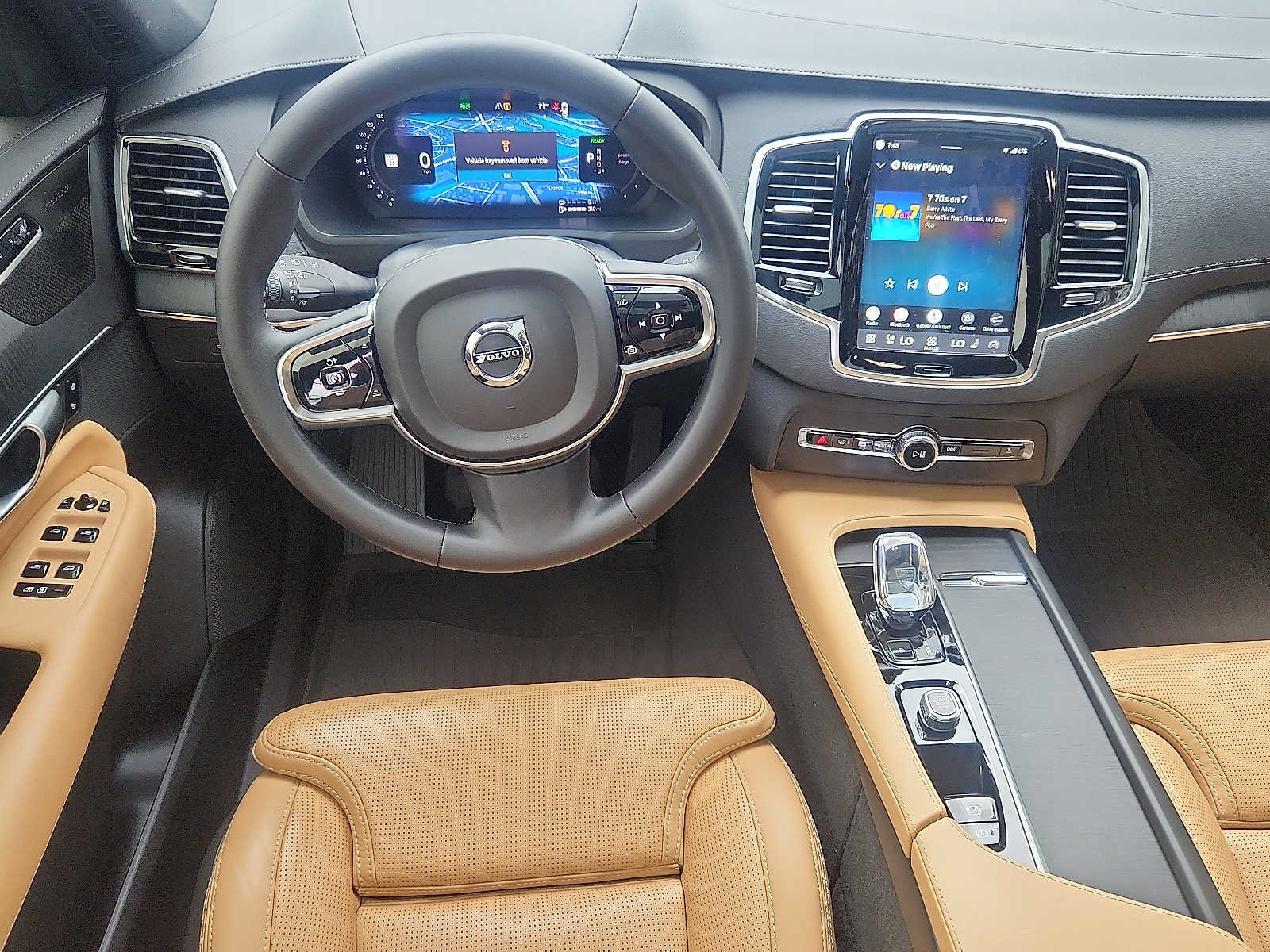 Certified 2024 Volvo XC90 T8 Ultimate w/ Protection Package Premier AWD/4WD image 11