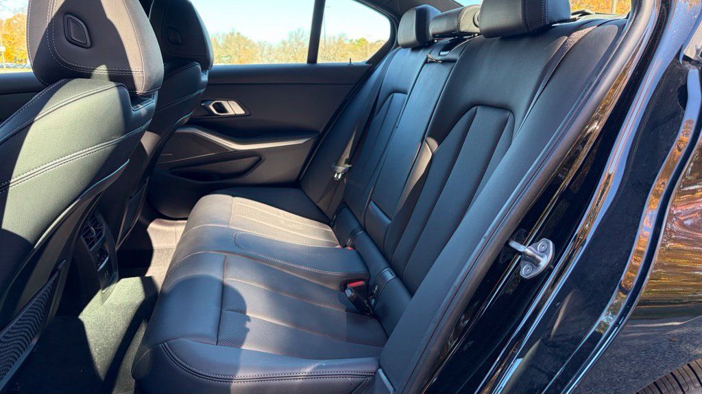Certified 2023 BMW 330i xDrive Sedan w/ Premium Package AWD/4WD image 8