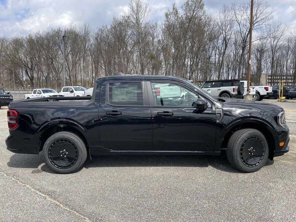 New 2026 Ford Maverick Lobo AWD/4WD image 2