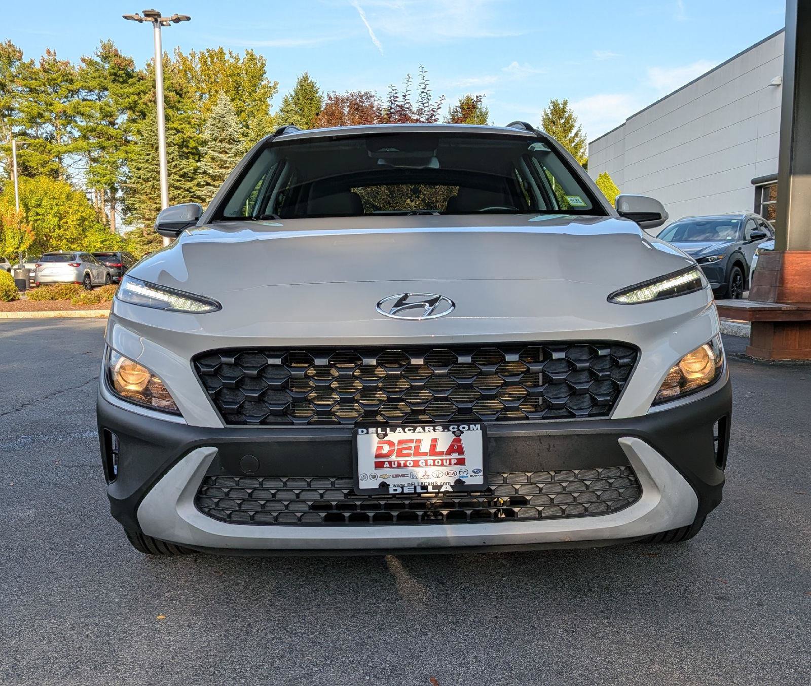 Used 2022 Hyundai Kona SEL w/ Convenience Package AWD/4WD image 2