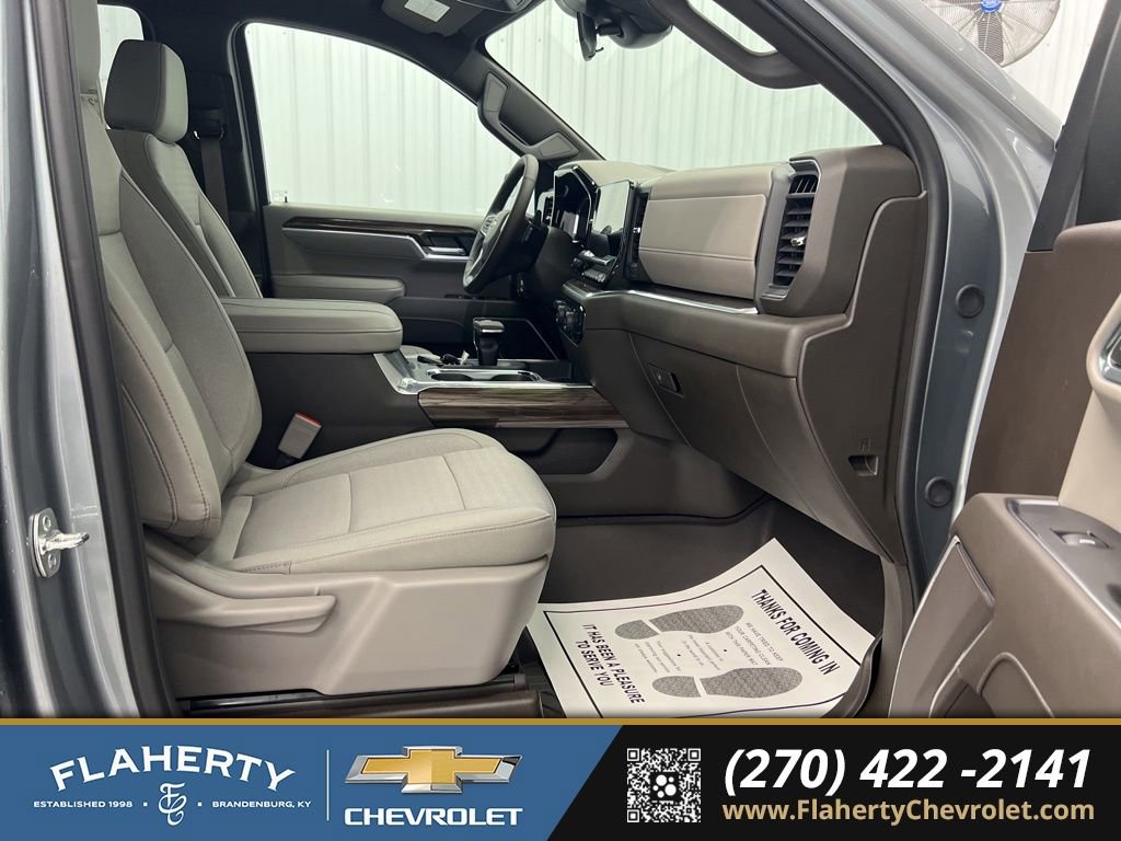 New 2026 Chevrolet Silverado 1500 LT image 15
