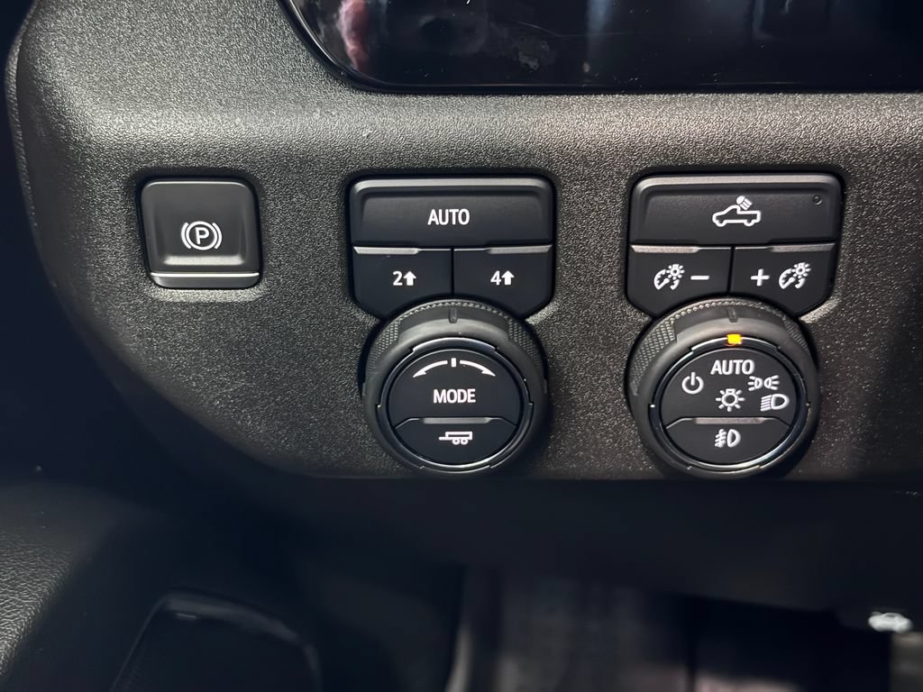 Used 2024 Chevrolet Silverado 1500 RST w/ Protection Package AWD/4WD image 23