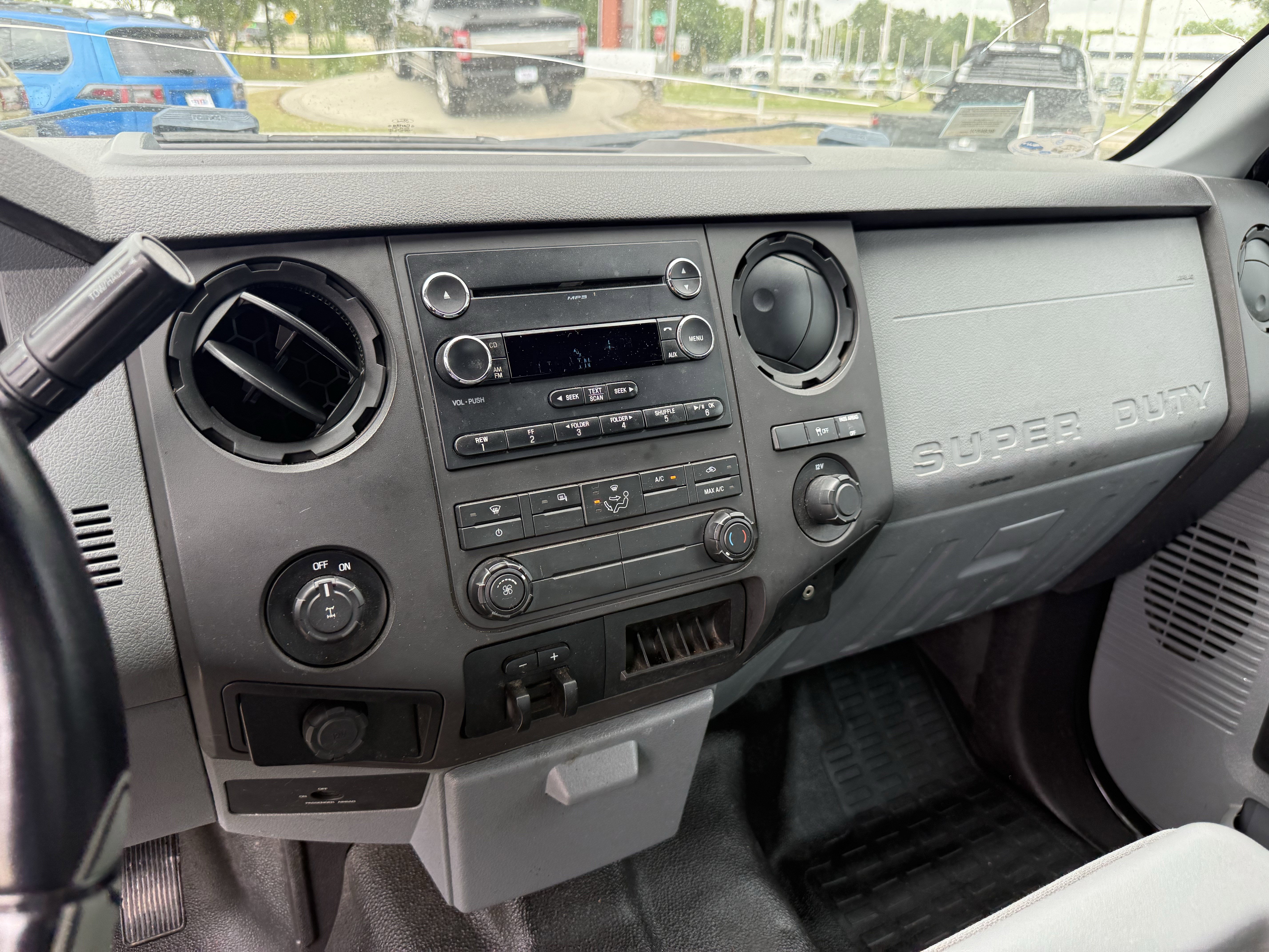 Used 2015 Ford F250 XL w/ Power Equipment Group RWD image 18