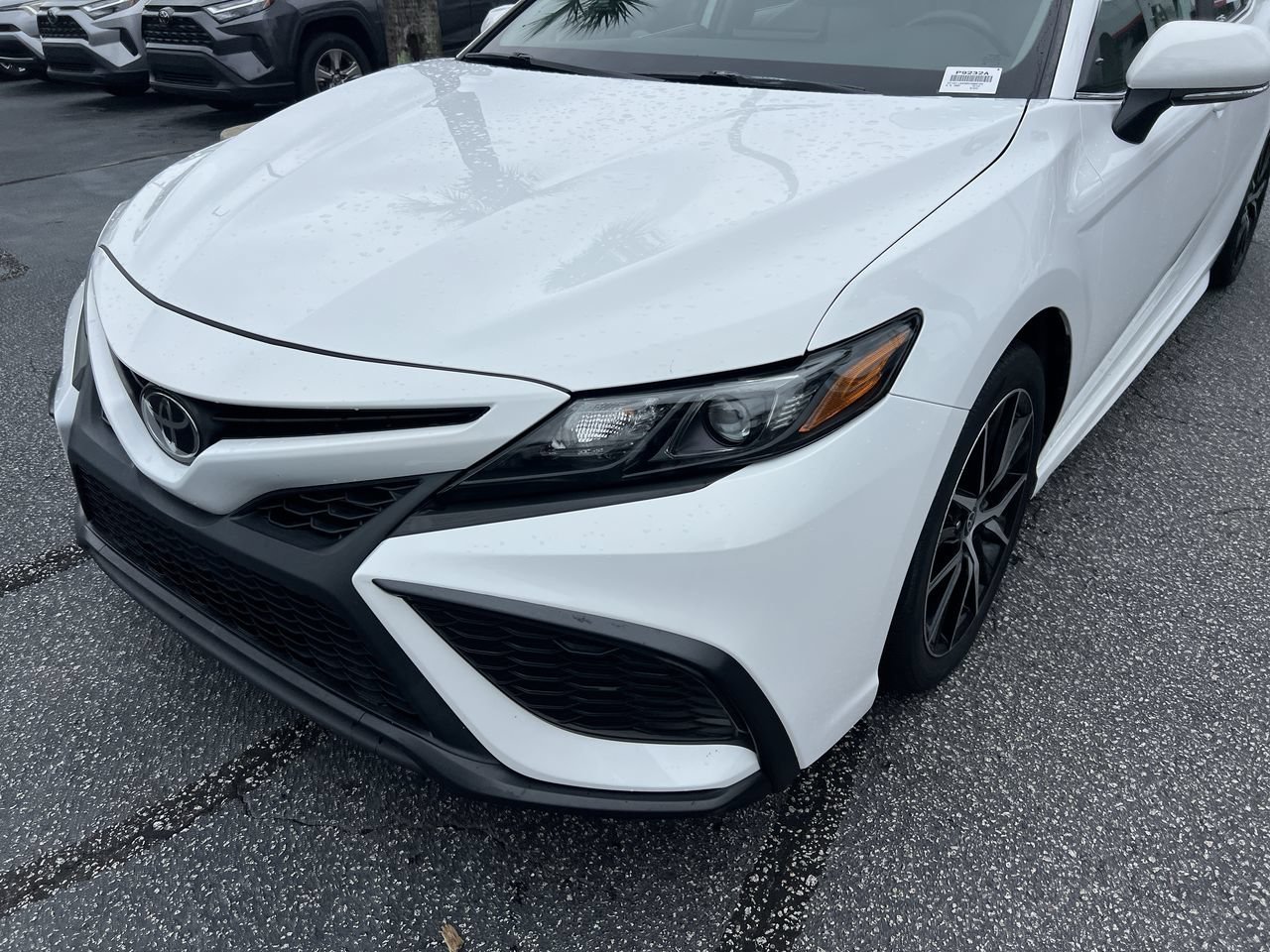 Used 2024 Toyota Camry SE FWD image 6