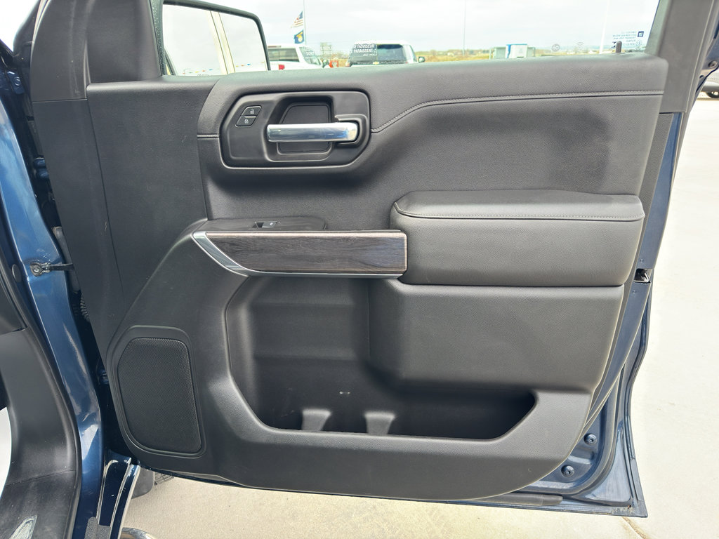 Used 2020 Chevrolet Silverado 1500 LTZ image 22