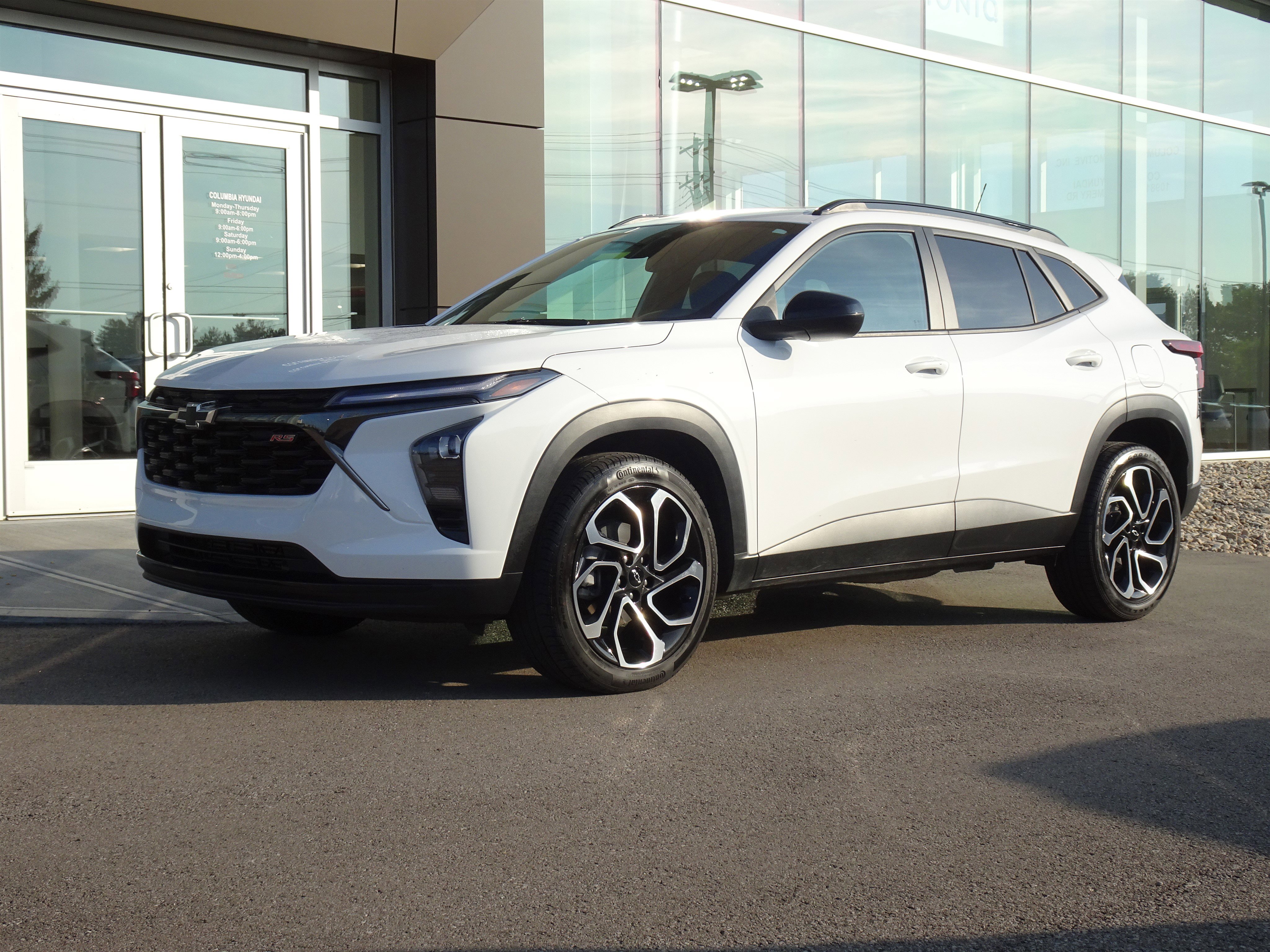 Used 2024 Chevrolet Trax RS w/ Sunroof Package