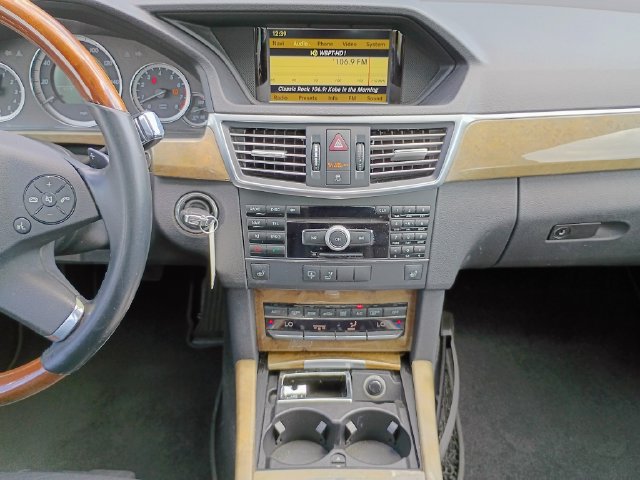 Used 2010 Mercedes-Benz E 350 Sedan image 42