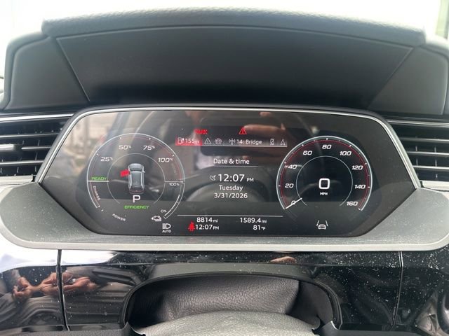 Used 2024 Audi Q8 e-tron Prestige w/ Prestige Package image 7