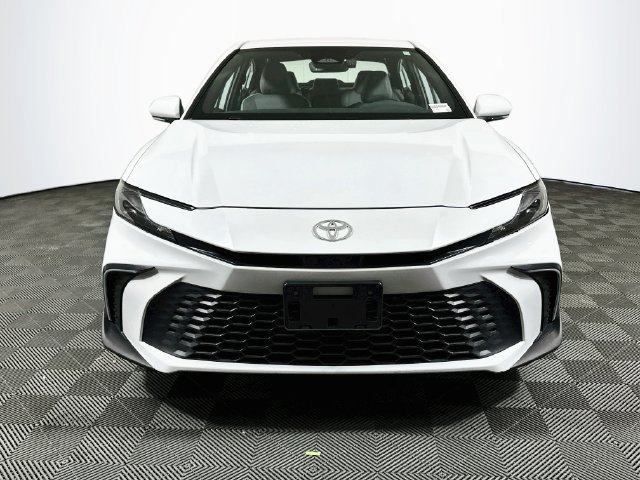 Certified 2025 Toyota Camry SE w/ Convenience Package FWD image 3