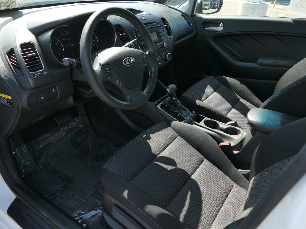Used 2017 Kia Forte LX FWD image 11