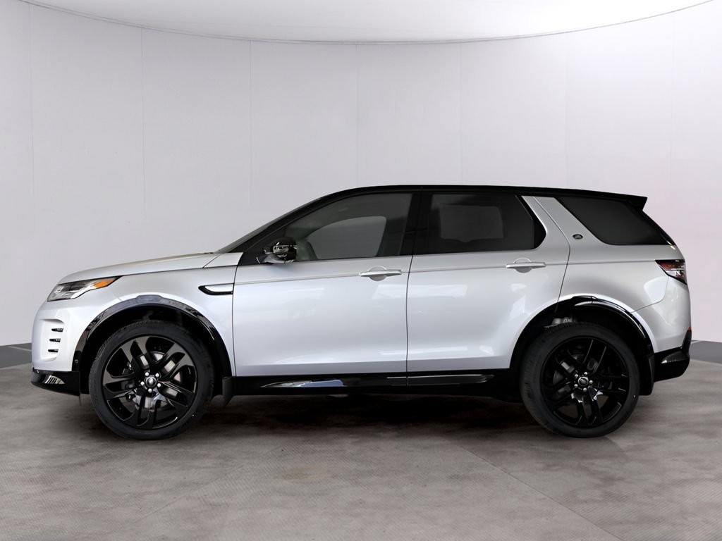 Used 2025 Land Rover Discovery Sport Dynamic SE AWD/4WD image 4