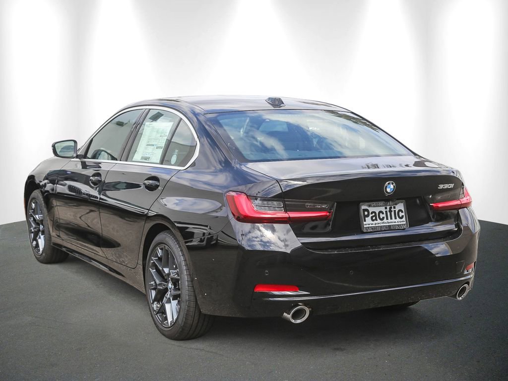 New 2026 BMW 330i Sedan w/ Convenience Package RWD image 4