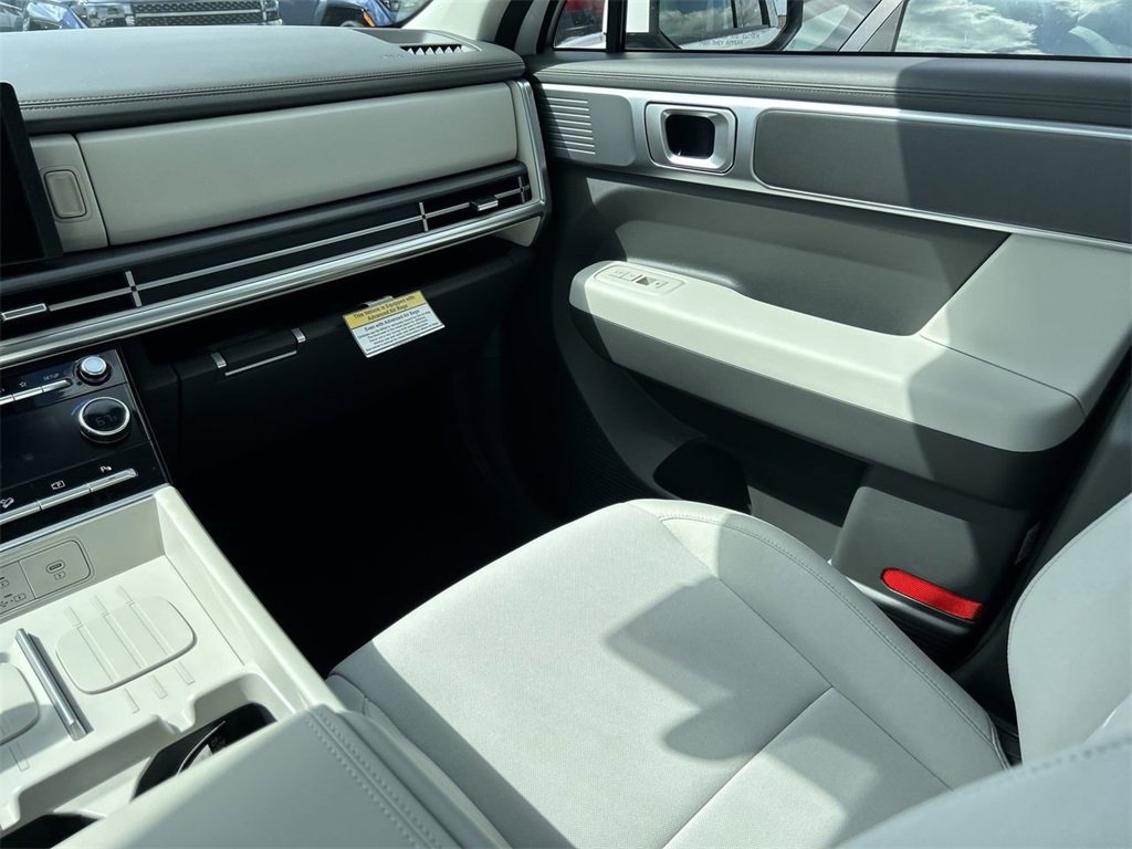 New 2026 Hyundai Santa Fe SE image 6
