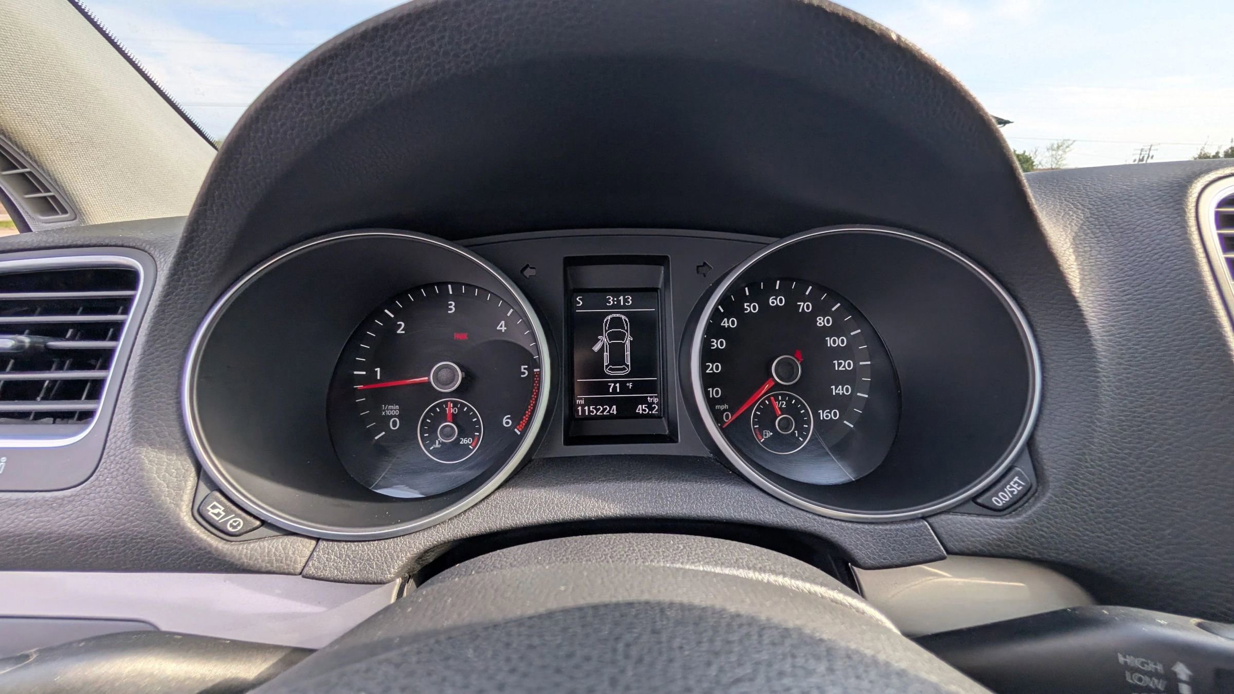 Used 2014 Volkswagen Golf TDI FWD image 16