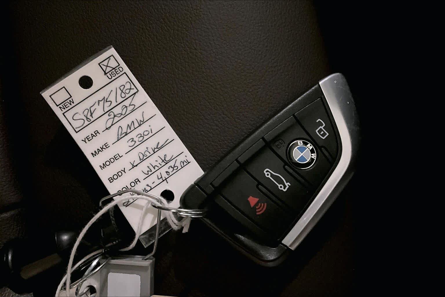 Used 2025 BMW 330i xDrive Sedan w/ Premium Package AWD/4WD image 14
