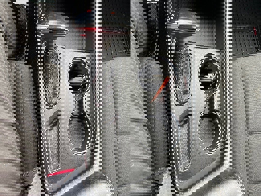 Used 2021 Dodge Durango SXT image 23