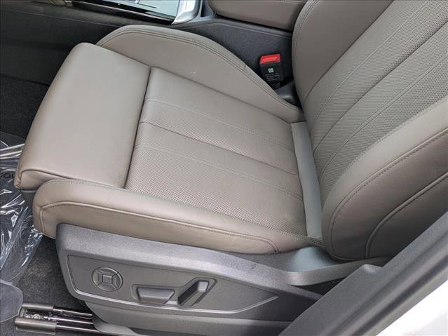 Used 2025 Audi Q5 Premium w/ Premium Plus AWD/4WD image 4