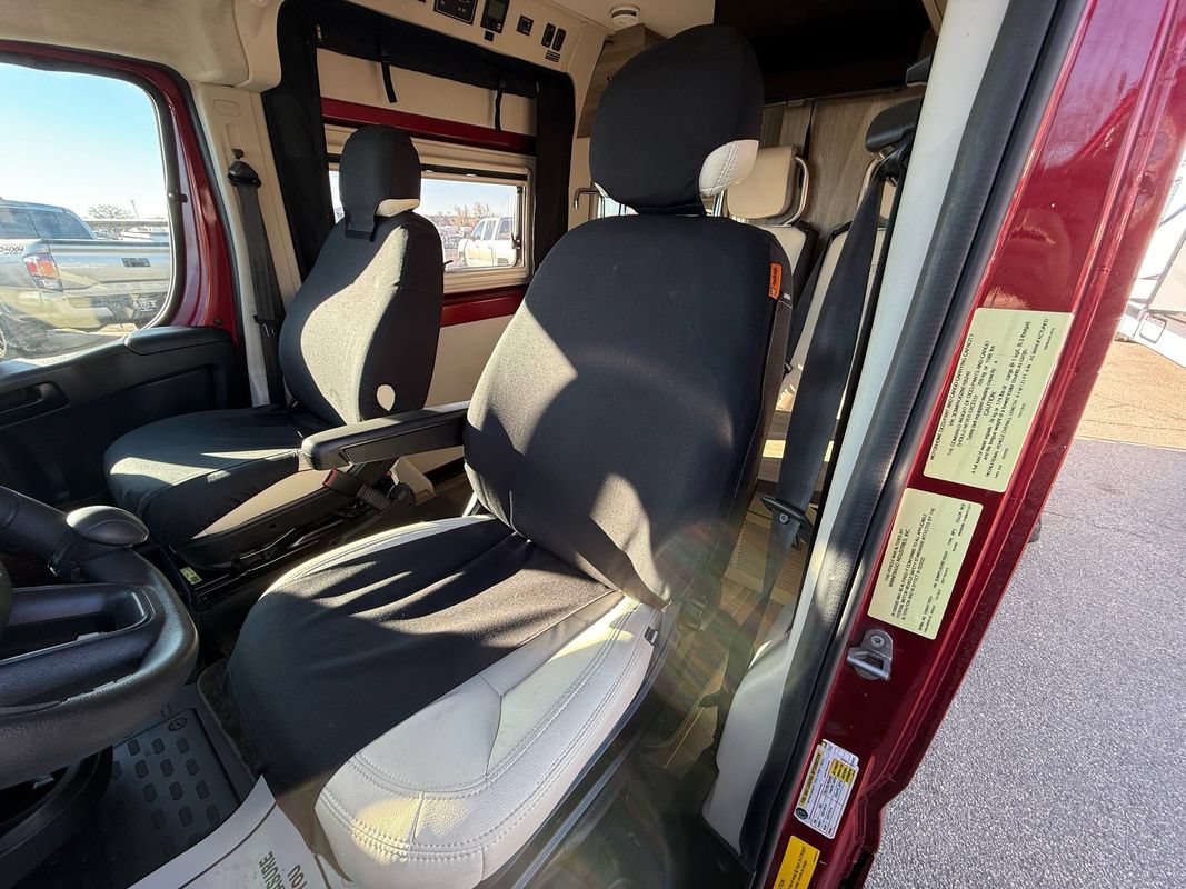Used 2022 RAM ProMaster 3500 w/ Premium Convenience Group FWD image 47