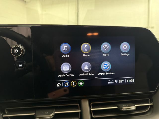 Used 2026 Chevrolet Trax RS w/ Sunroof Package FWD image 22