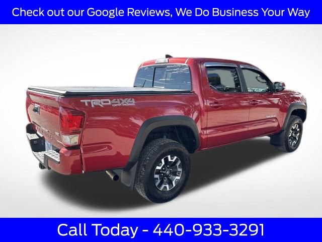 Used 2017 Toyota Tacoma TRD Off-Road image 12