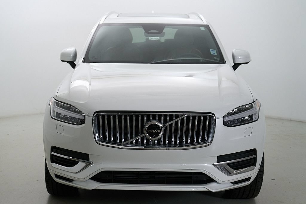 Certified 2024 Volvo XC90 T8 Ultimate AWD/4WD image 5