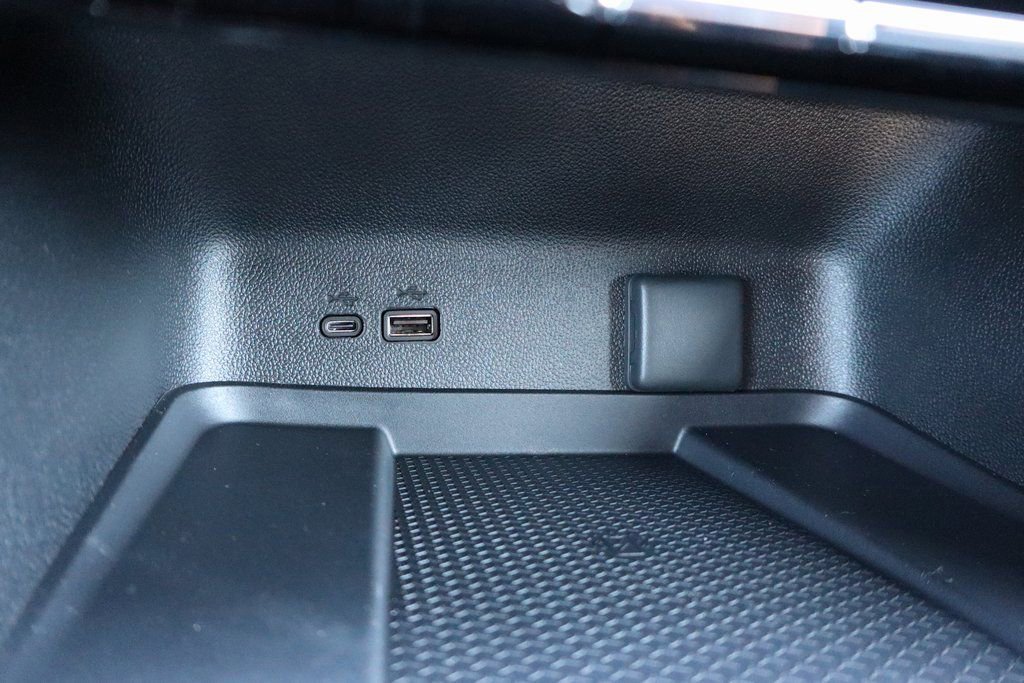 New 2026 Chevrolet Traverse LT w/ Driver Confidence Package image 21