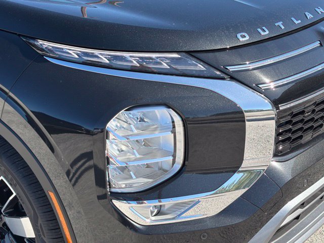 New 2026 Mitsubishi Outlander SE FWD image 9