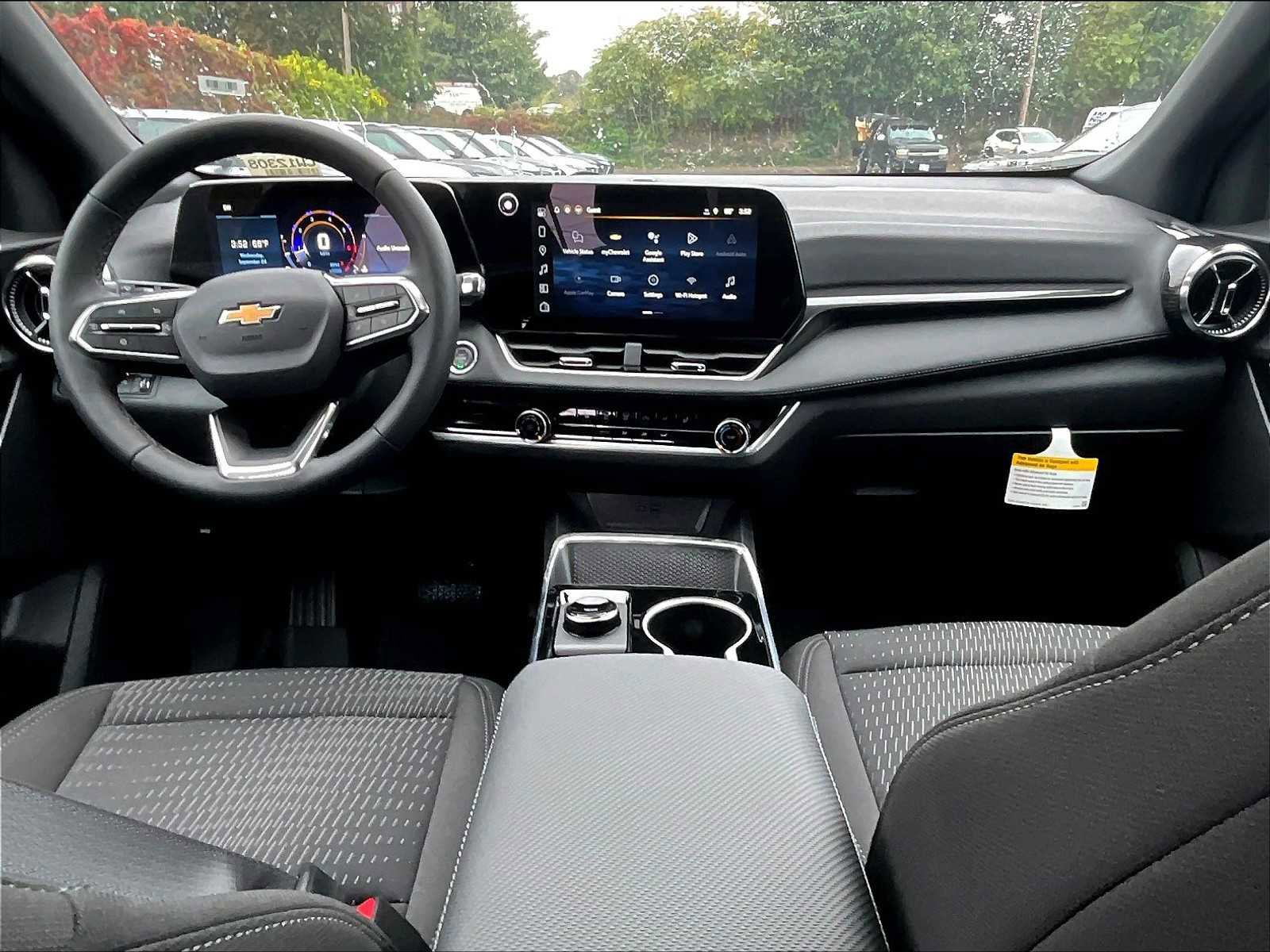 New 2026 Chevrolet Equinox LT w/ LPO, Floor Liner Package image 12