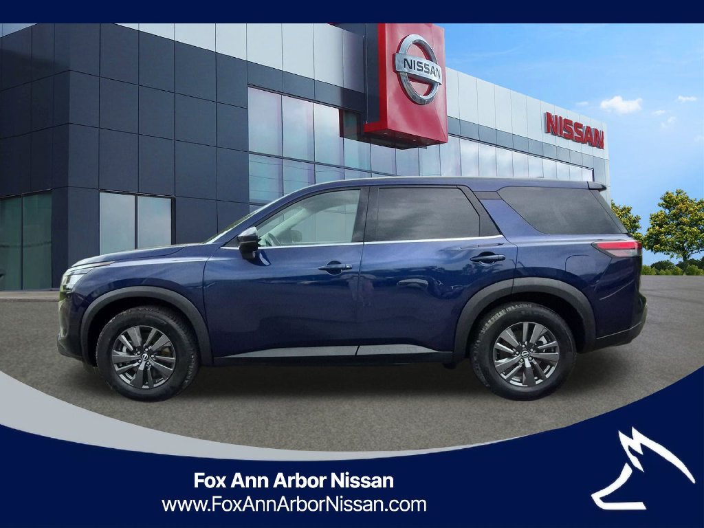 Certified 2022 Nissan Pathfinder S AWD/4WD image 2