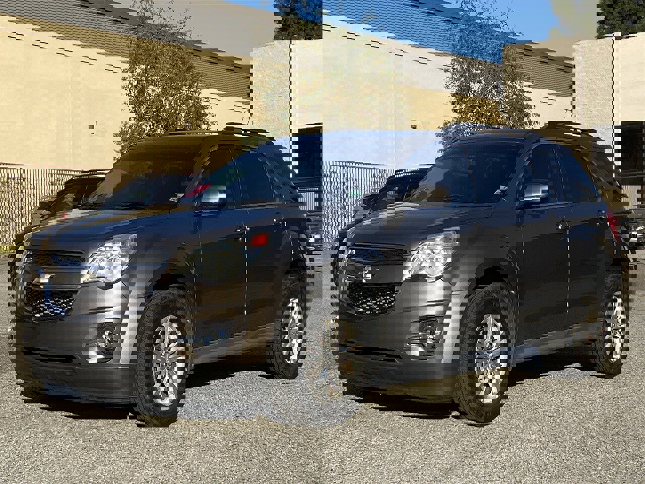 Used 2012 Chevrolet Equinox LT image 2