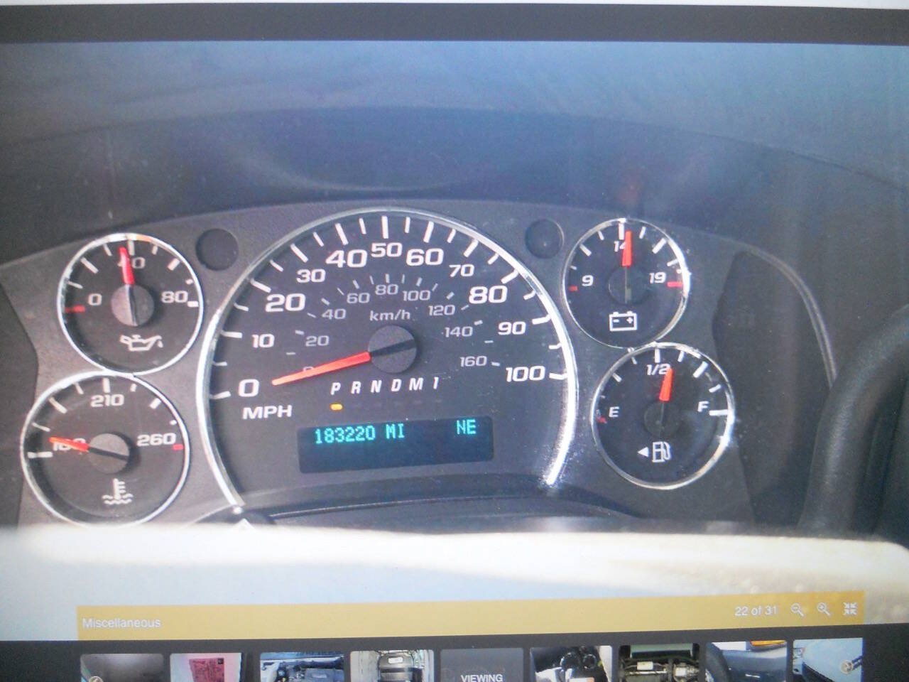 Used 2013 Chevrolet Express 2500 RWD image 27