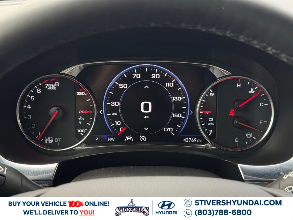 Used 2023 Chevrolet Traverse Premier image 38