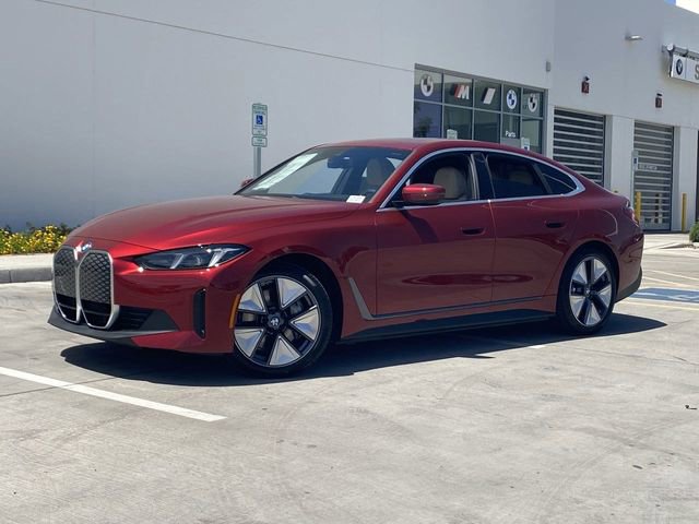 Used 2025 BMW i4 eDrive40 w/ Premium Package image 2